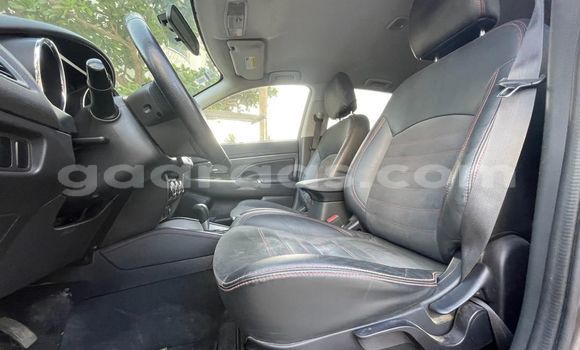 Acheter Occasion Voiture Mitsubishi Outlander Gris à Dakar, Dakar Acheter Occasion Voiture Mitsubishi Outlander Gris à Dakar, Dakar