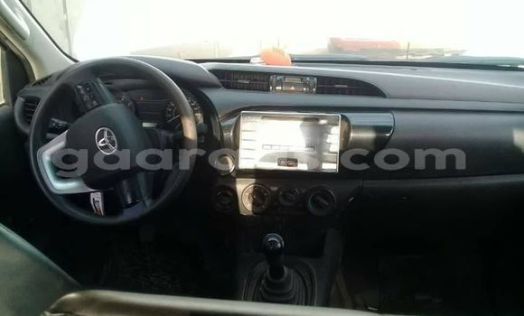 Acheter Occasion Voiture Toyota Hilux Blanc à Dakar, Dakar Acheter Occasion Voiture Toyota Hilux Blanc à Dakar, Dakar