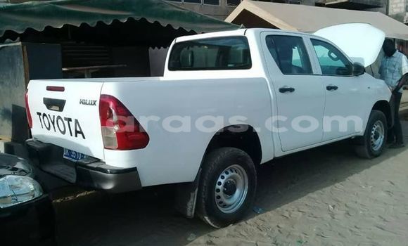 Acheter Occasion Voiture Toyota Hilux Blanc à Dakar, Dakar Acheter Occasion Voiture Toyota Hilux Blanc à Dakar, Dakar
