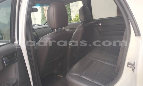 Dieundeu Occasion Ford Escape White Auto in Dakar in Dakar Dieundeu Occasion Ford Escape White Auto in Dakar in Dakar