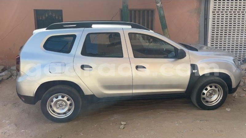 Big with watermark renault duster dakar dakar 19050