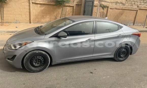 Dieundeu Occasion Hyundai Elantra Silver Auto in Dakar in Dakar Dieundeu Occasion Hyundai Elantra Silver Auto in Dakar in Dakar