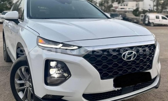 Buy Used Hyundai Santa Fe White Car in Dakar in Dakar Buy Used Hyundai Santa Fe White Car in Dakar in Dakar