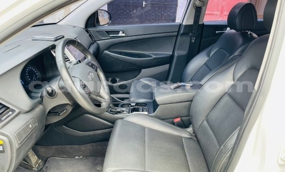 Acheter Occasion Voiture Hyundai Tucson Blanc à Dakar, Dakar Acheter Occasion Voiture Hyundai Tucson Blanc à Dakar, Dakar