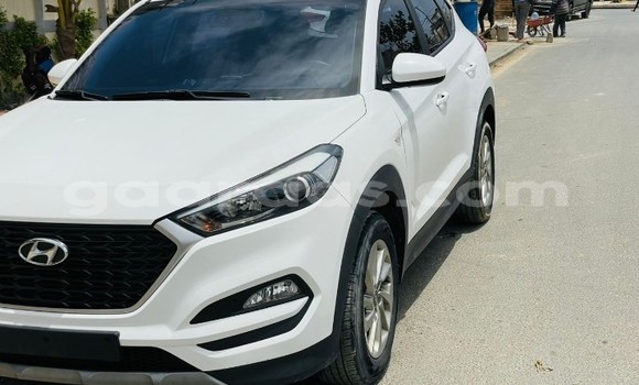 Acheter Occasion Voiture Hyundai Tucson Blanc à Dakar, Dakar Acheter Occasion Voiture Hyundai Tucson Blanc à Dakar, Dakar