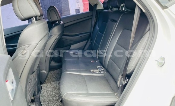 Acheter Occasion Voiture Hyundai Tucson Blanc à Dakar, Dakar Acheter Occasion Voiture Hyundai Tucson Blanc à Dakar, Dakar