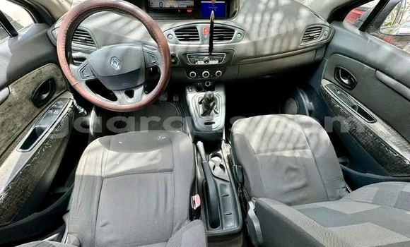 Buy Used Renault Scenic Black Car in Dakar in Dakar Buy Used Renault Scenic Black Car in Dakar in Dakar