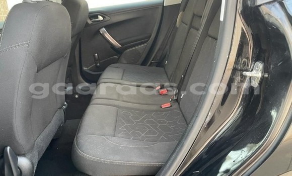 Acheter Occasion Voiture Peugeot 2008 Noir à Dakar, Dakar Acheter Occasion Voiture Peugeot 2008 Noir à Dakar, Dakar