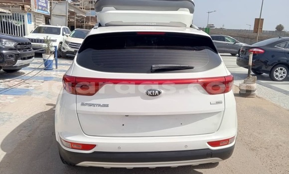 Acheter Occasion Voiture Kia Sportage Blanc à Dakar, Dakar Acheter Occasion Voiture Kia Sportage Blanc à Dakar, Dakar