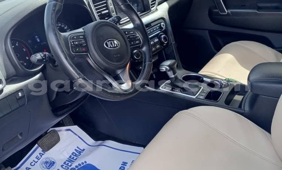 Acheter Occasion Voiture Kia Sportage Blanc à Dakar, Dakar Acheter Occasion Voiture Kia Sportage Blanc à Dakar, Dakar