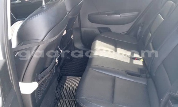 Acheter Occasion Voiture Kia Sportage Blanc à Dakar, Dakar Acheter Occasion Voiture Kia Sportage Blanc à Dakar, Dakar