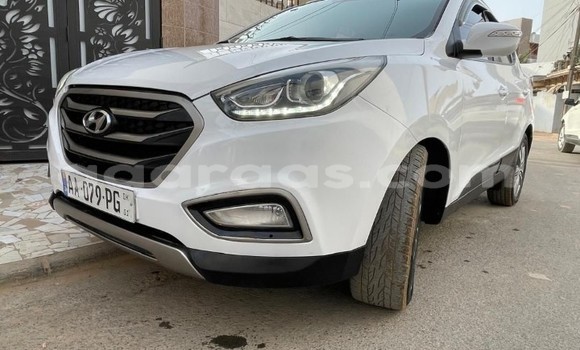 Buy Used Hyundai Tucson White Car in Dakar in Dakar Buy Used Hyundai Tucson White Car in Dakar in Dakar