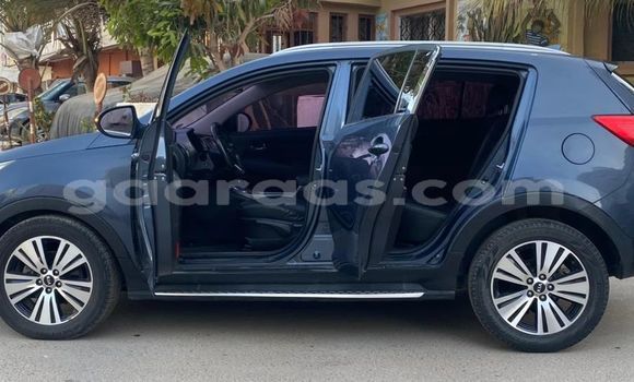 Dieundeu Occasion Kia Sportage Blue Auto in Dakar in Dakar Dieundeu Occasion Kia Sportage Blue Auto in Dakar in Dakar