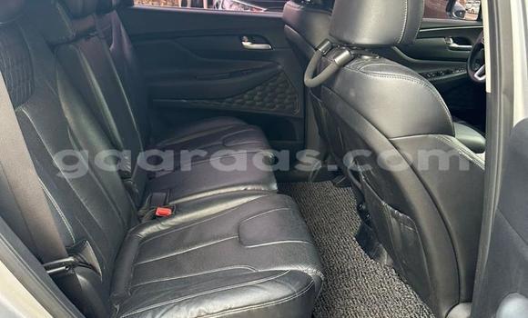 Buy Import Hyundai Santa Fe Silver Car in Dakar in Dakar Buy Import Hyundai Santa Fe Silver Car in Dakar in Dakar