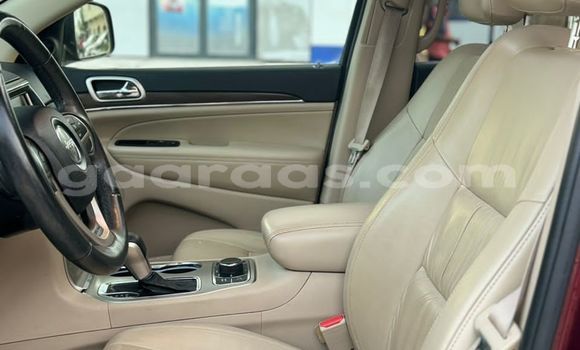 Acheter Import Voiture Jeep Grand Cherokee Rouge à Dakar, Dakar Acheter Import Voiture Jeep Grand Cherokee Rouge à Dakar, Dakar