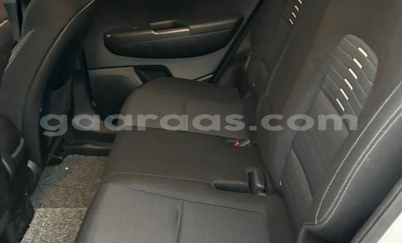 Acheter Import Voiture Kia Sportage Blanc à Dakar, Dakar Acheter Import Voiture Kia Sportage Blanc à Dakar, Dakar