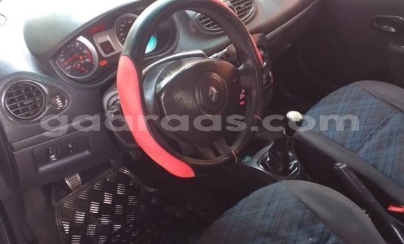 Acheter Occasion Voiture Renault Clio Blanc à Dakar, Dakar Acheter Occasion Voiture Renault Clio Blanc à Dakar, Dakar