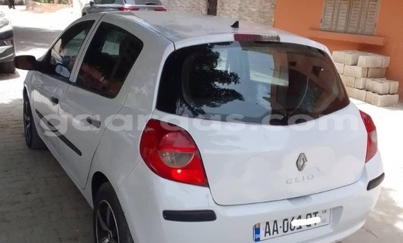 Acheter Occasion Voiture Renault Clio Blanc à Dakar, Dakar Acheter Occasion Voiture Renault Clio Blanc à Dakar, Dakar