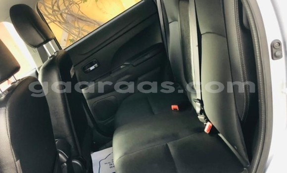 Acheter Occasion Voiture Mitsubishi Outlander Gris à Dakar, Dakar Acheter Occasion Voiture Mitsubishi Outlander Gris à Dakar, Dakar