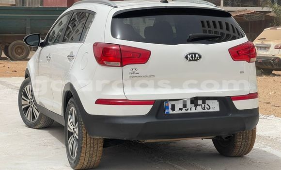 Acheter Occasion Voiture Kia Sportage Blanc à Dakar, Dakar Acheter Occasion Voiture Kia Sportage Blanc à Dakar, Dakar