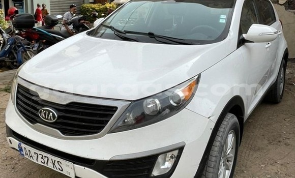 Dieundeu Occasion Kia Sportage White Auto in Dakar in Dakar Dieundeu Occasion Kia Sportage White Auto in Dakar in Dakar