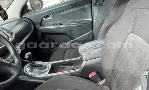 Dieundeu Occasion Kia Sportage White Auto in Dakar in Dakar Dieundeu Occasion Kia Sportage White Auto in Dakar in Dakar