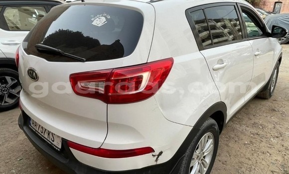 Dieundeu Occasion Kia Sportage White Auto in Dakar in Dakar Dieundeu Occasion Kia Sportage White Auto in Dakar in Dakar