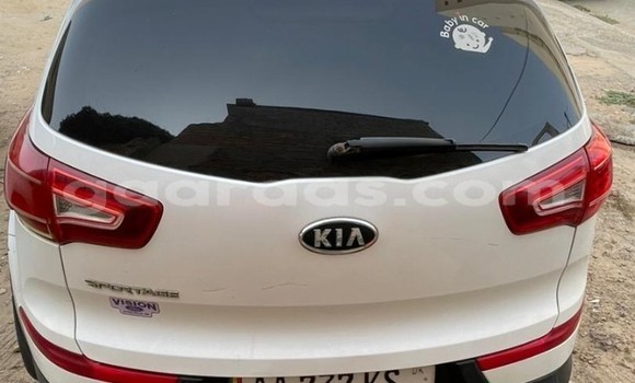 Dieundeu Occasion Kia Sportage White Auto in Dakar in Dakar Dieundeu Occasion Kia Sportage White Auto in Dakar in Dakar