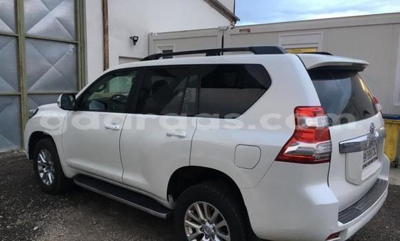 Buy Used Toyota Land Cruiser Green Car in Dakar in Dakar Buy Used Toyota Land Cruiser Green Car in Dakar in Dakar