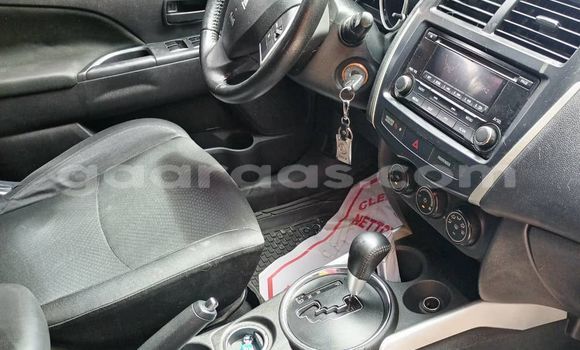 Dieundeu Occasion Mitsubishi Outlander Blue Auto in Dakar in Dakar Dieundeu Occasion Mitsubishi Outlander Blue Auto in Dakar in Dakar