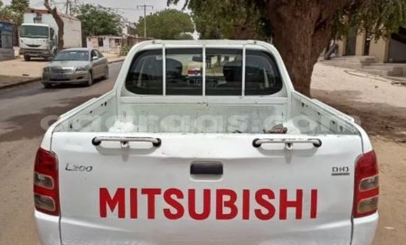 Acheter Occasion Voiture Mitsubishi L200 Blanc à Dakar, Dakar