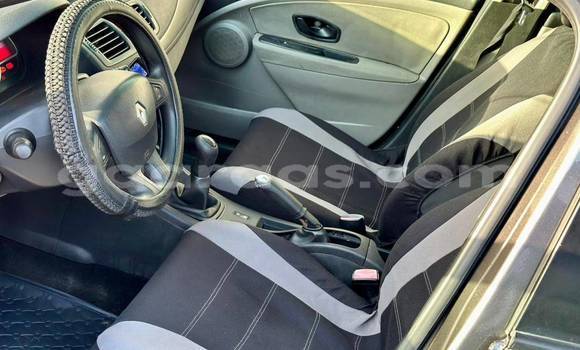 Dieundeu Occasion Renault Megane Silver Auto in Dakar in Dakar Dieundeu Occasion Renault Megane Silver Auto in Dakar in Dakar