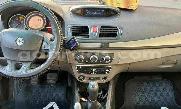 Dieundeu Occasion Renault Megane Silver Auto in Dakar in Dakar Dieundeu Occasion Renault Megane Silver Auto in Dakar in Dakar