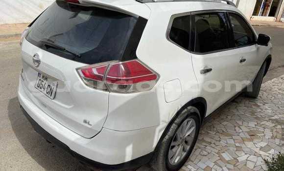Dieundeu Occasion Nissan Rogue White Auto in Dakar in Dakar Dieundeu Occasion Nissan Rogue White Auto in Dakar in Dakar