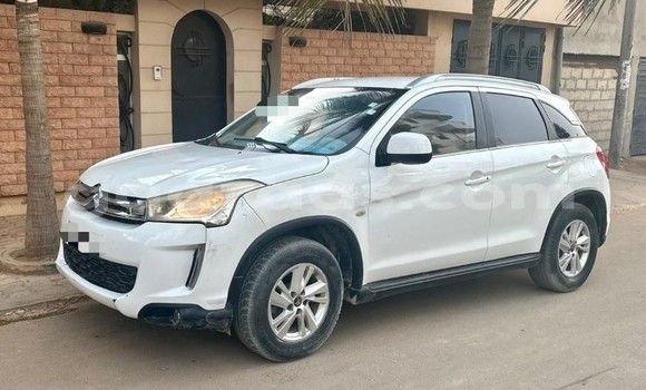 Acheter Occasion Voiture Citroen C4 Aircross Blanc à Dakar, Dakar Acheter Occasion Voiture Citroen C4 Aircross Blanc à Dakar, Dakar