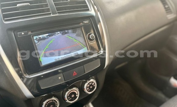 Acheter Occasion Voiture Citroen C4 Aircross Blanc à Dakar, Dakar Acheter Occasion Voiture Citroen C4 Aircross Blanc à Dakar, Dakar