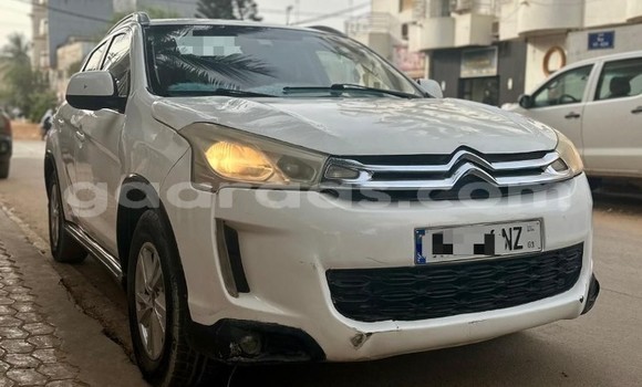 Acheter Occasion Voiture Citroen C4 Aircross Blanc à Dakar, Dakar Acheter Occasion Voiture Citroen C4 Aircross Blanc à Dakar, Dakar