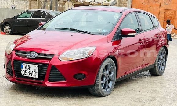 Buy Used Ford Focus Red Car in Dakar in Dakar