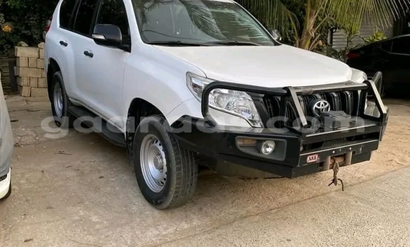 Acheter Occasion Voiture Toyota Prado Blanc à Dakar, Dakar Acheter Occasion Voiture Toyota Prado Blanc à Dakar, Dakar