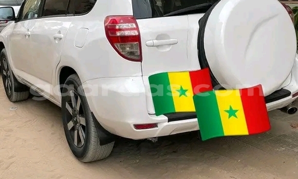 Acheter Occasion Voiture Toyota RAV4 Blanc à Dakar, Dakar Acheter Occasion Voiture Toyota RAV4 Blanc à Dakar, Dakar