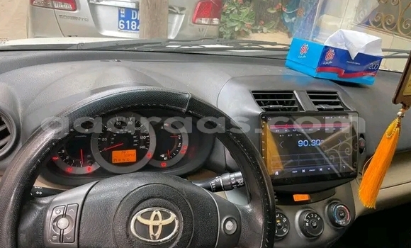 Acheter Occasion Voiture Toyota RAV4 Blanc à Dakar, Dakar Acheter Occasion Voiture Toyota RAV4 Blanc à Dakar, Dakar