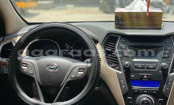 Buy Used Hyundai Santa Fe White Car in Dakar in Dakar Buy Used Hyundai Santa Fe White Car in Dakar in Dakar