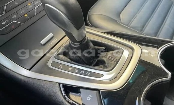 Dieundeu Occasion Ford Edge Silver Auto in Dakar in Dakar Dieundeu Occasion Ford Edge Silver Auto in Dakar in Dakar