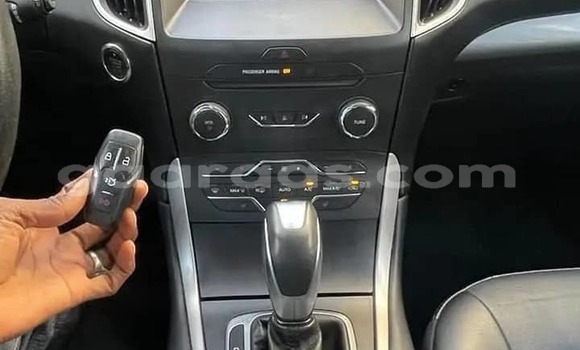 Dieundeu Occasion Ford Edge Silver Auto in Dakar in Dakar Dieundeu Occasion Ford Edge Silver Auto in Dakar in Dakar