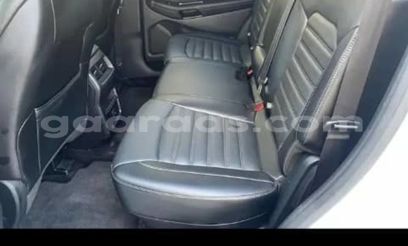 Dieundeu Occasion Ford Edge Silver Auto in Dakar in Dakar Dieundeu Occasion Ford Edge Silver Auto in Dakar in Dakar