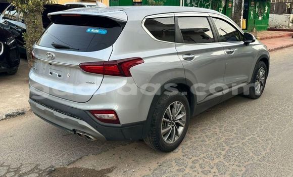 Acheter Import Voiture Hyundai Santa Fe Gris à Dakar, Dakar