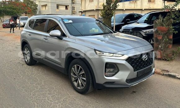 Buy Import Hyundai Santa Fe Silver Car in Dakar in Dakar Buy Import Hyundai Santa Fe Silver Car in Dakar in Dakar