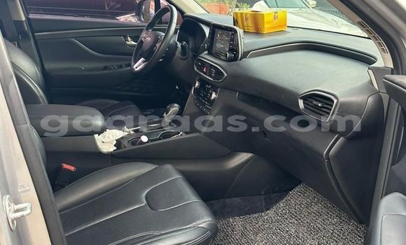 Buy Import Hyundai Santa Fe Silver Car in Dakar in Dakar Buy Import Hyundai Santa Fe Silver Car in Dakar in Dakar