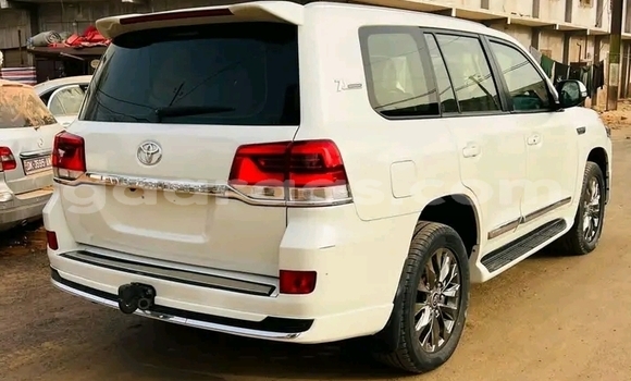Buy Used Toyota Land Cruiser White Car in Dakar in Dakar Buy Used Toyota Land Cruiser White Car in Dakar in Dakar