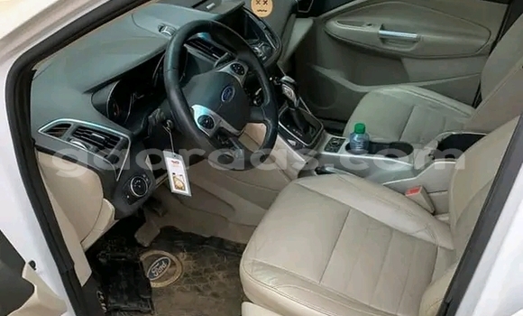 Buy Used Ford Escape White Car in Dakar in Dakar Buy Used Ford Escape White Car in Dakar in Dakar